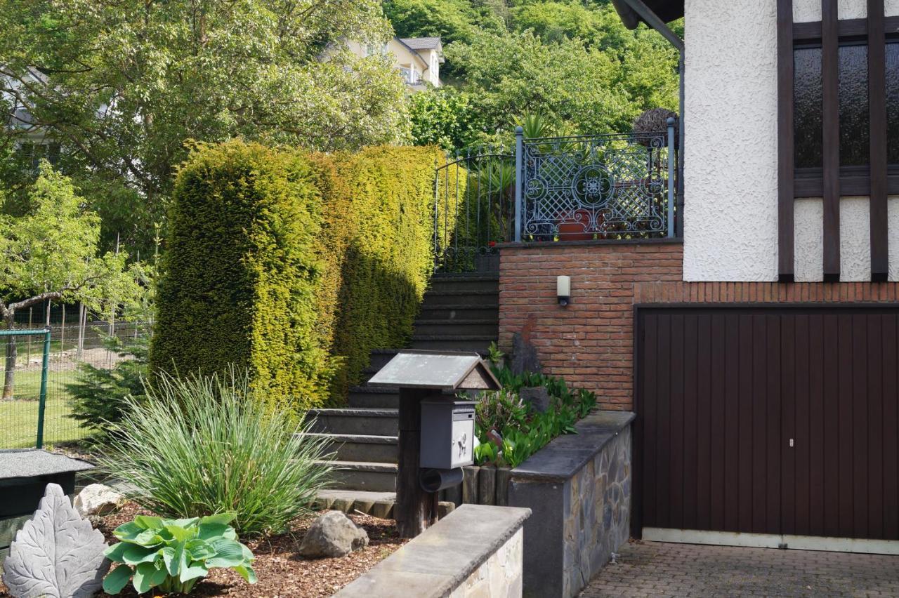 Ferienwohnung Unter Dem Schild Oberfell Exterior photo